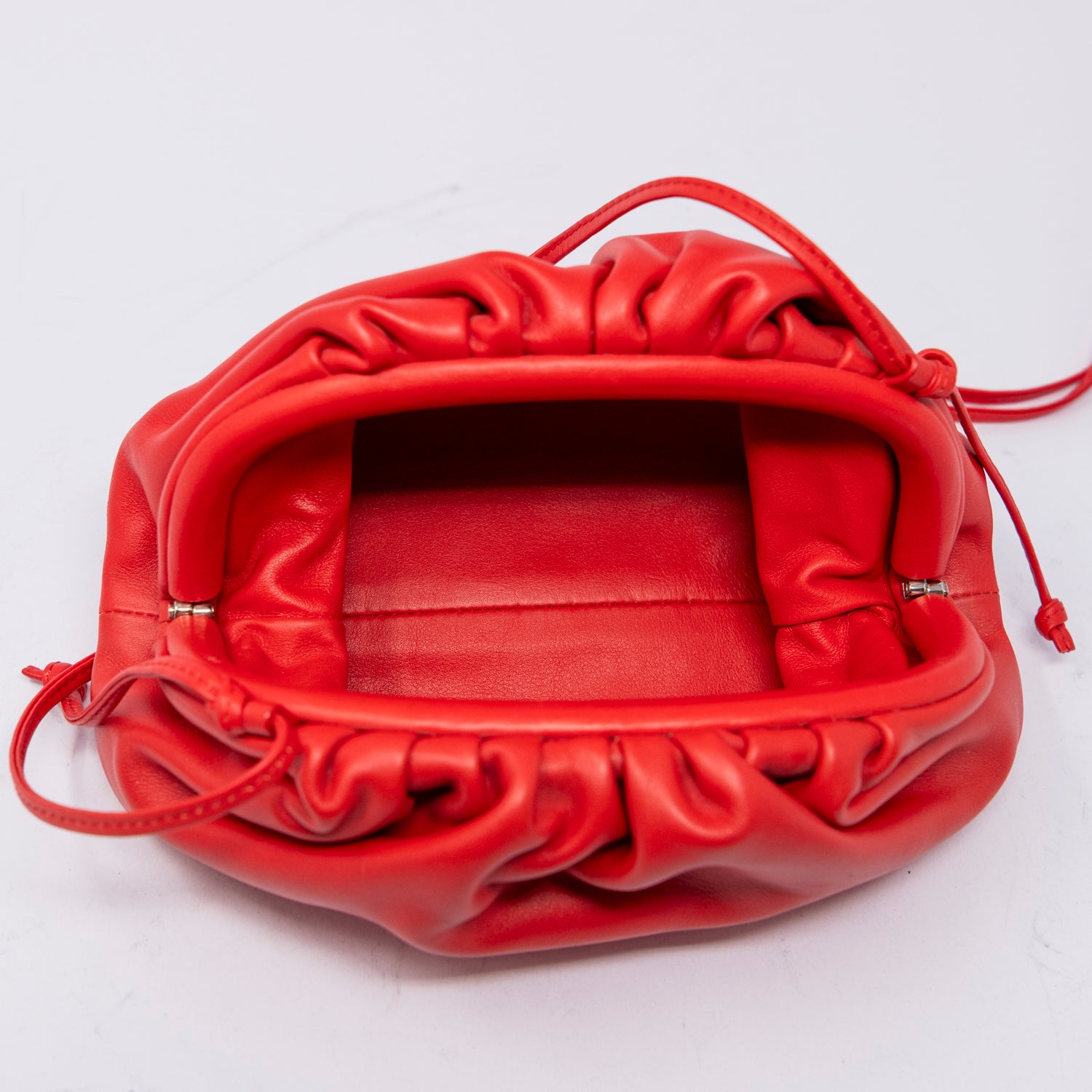 バッグ RED MOON Mini drawstring pouch BORSA MINI POUCH - BOTTEGA VENETA - – CastaDivaMilano