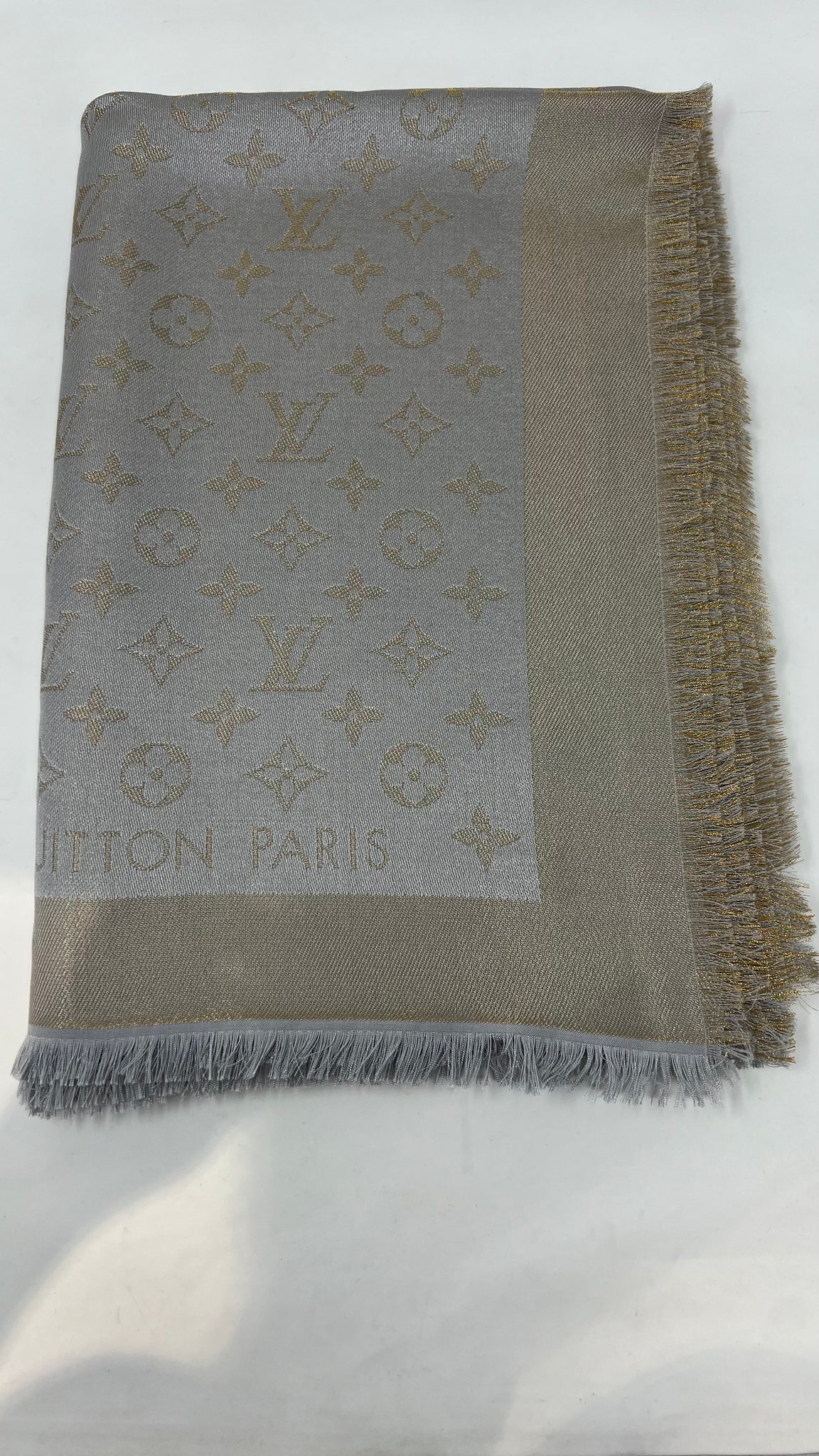 Scialle monogram grigio shine Louis Vuitton